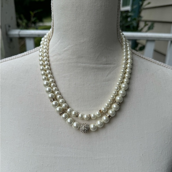 PEARL 2 LAYER STATEMENT NECKLACE - Picture 7 of 12